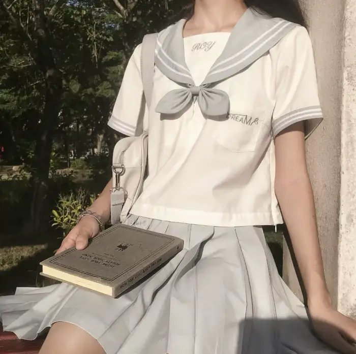 闪婚九零当后妈我靠才华爆红了